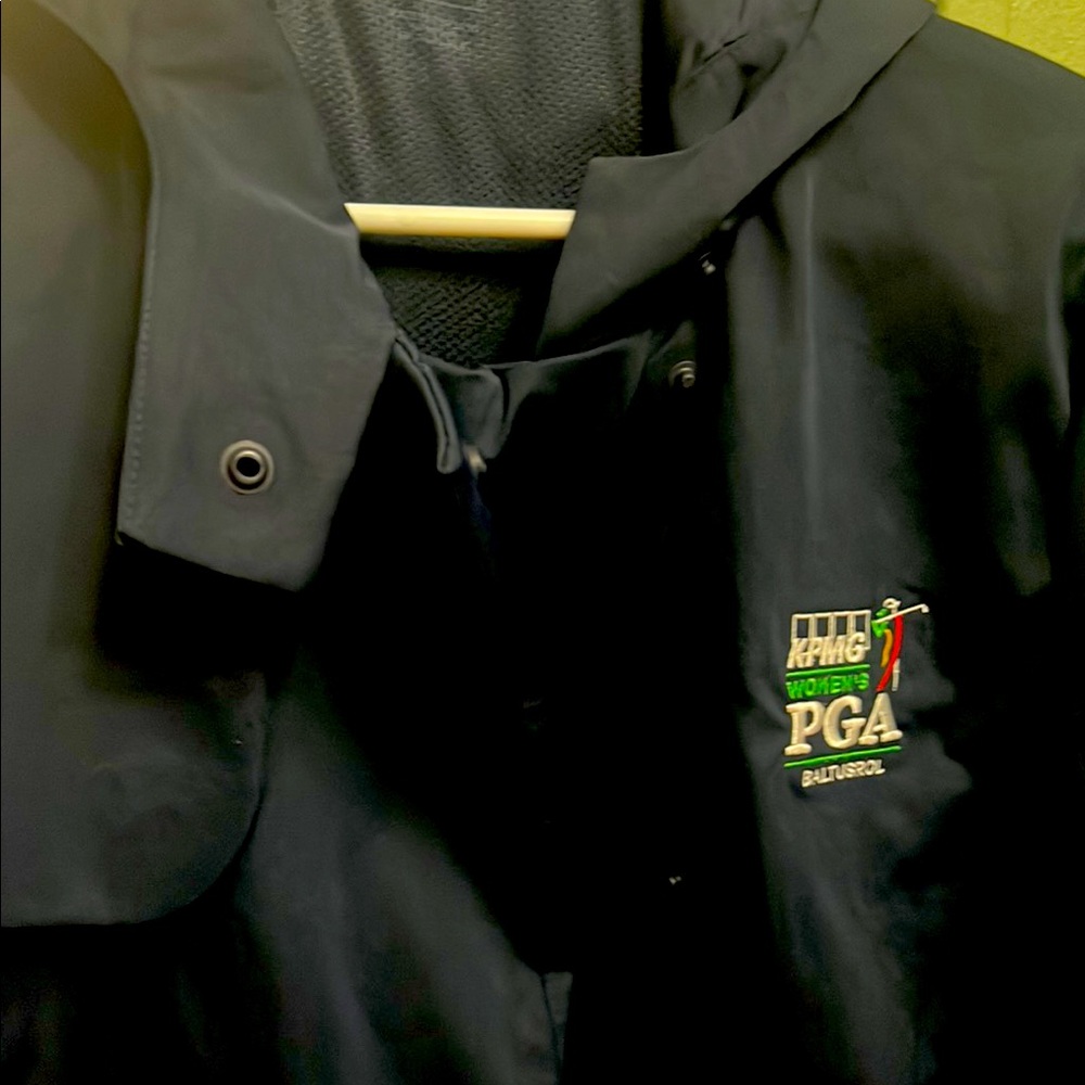 Black KPMG Women's PGA Jacket GOLF L